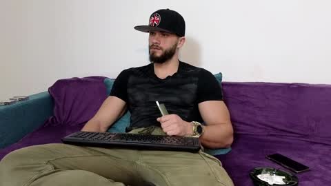 Snapshot of thetopalex chatting on December 2024 04:14:01 AM TheTopAlex online show from December 2024 04:14:01 AM