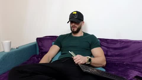 Snapshot of thetopalex chatting on December 2024 08:01:01 AM TheTopAlex online show from December 2024 08:01:01 AM