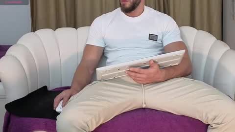 Snapshot of thetopalex chatting on September 2025 02:34:01 AM TheTopAlex online show from September 2025 02:34:01 AM