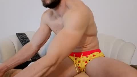 Snapshot of thetopalex chatting on November 2025 03:39:02 AM TheTopAlex online show from November 2025 03:39:02 AM