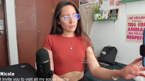 Snapshot of thetropicalseduction chatting on January 2025 08:32:02 PM Nicole online show from January 2025 08:32:02 PM