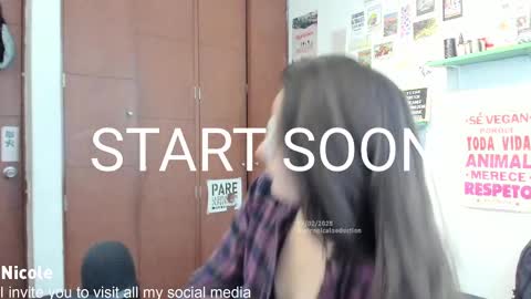 Snapshot of thetropicalseduction chatting on February 2025 09:03:02 PM Nicole online show from February 2025 09:03:02 PM