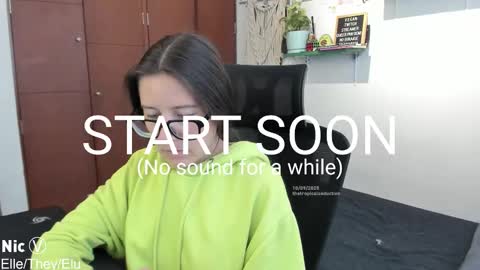 Snapshot of thetropicalseduction chatting on September 2025 12:05:02 PM Nicole online show from September 2025 12:05:02 PM