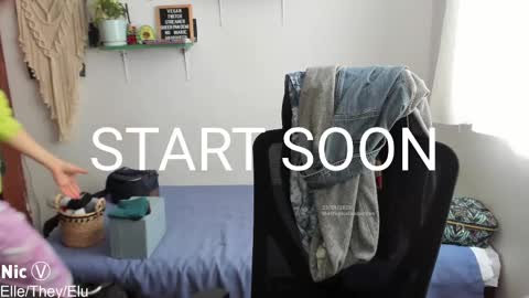 Snapshot of thetropicalseduction chatting on September 2025 01:36:02 PM Nicole online show from September 2025 01:36:02 PM