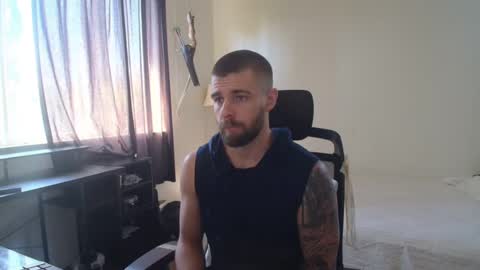 Snapshot of theufcfan_8181 chatting on October 2025 09:01:01 PM troy online show from October 2025 09:01:01 PM