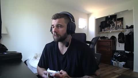 Snapshot of theufcfan_8181 chatting on May 2026 07:55:02 PM troy online show from May 2026 07:55:02 PM