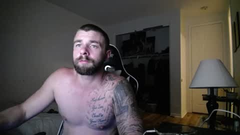 Snapshot of theufcfan_8181 chatting on June 2026 05:32:02 AM troy online show from June 2026 05:32:02 AM