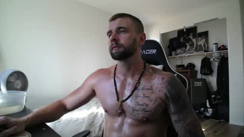 Snapshot of theufcfan_8181 chatting on July 2026 12:13:02 AM troy online show from July 2026 12:13:02 AM