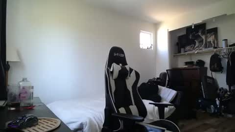 Snapshot of theufcfan_8181 chatting on July 2026 07:32:01 PM troy online show from July 2026 07:32:01 PM