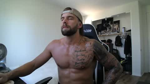 Snapshot of theufcfan_8181 chatting on July 2026 07:01:01 PM troy online show from July 2026 07:01:01 PM