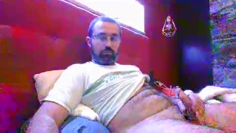 Carlos1990 online show from April 2026 10:43:02 PM