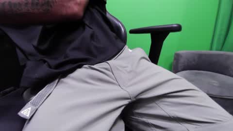 Snapshot of thevulvaaddict chatting on June 2026 04:44:01 PM TheVulvaAddict aka kuruptxxx online show from June 2026 04:44:01 PM
