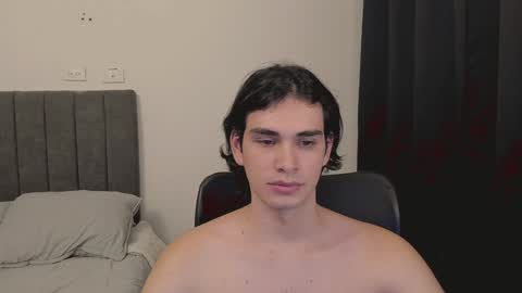 Snapshot of thiaan__ chatting on January 2025 07:04:01 AM thiaan__ online show from January 2025 07:04:01 AM