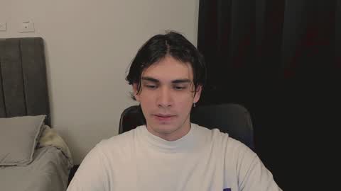 Snapshot of thiaan__ chatting on January 2025 01:42:02 AM thiaan__ online show from January 2025 01:42:02 AM