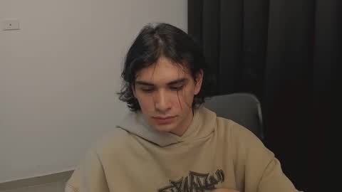 Snapshot of thiaan__ chatting on February 2025 04:28:02 AM thiaan__ online show from February 2025 04:28:02 AM