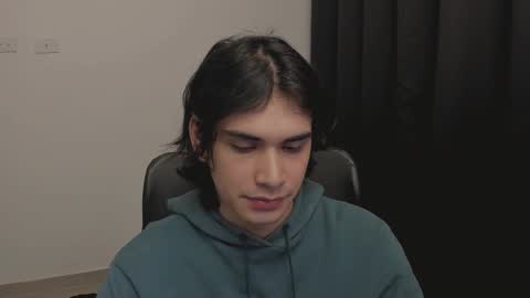 Snapshot of thiaan__ chatting on March 2025 01:32:02 AM thiaan__ online show from March 2025 01:32:02 AM