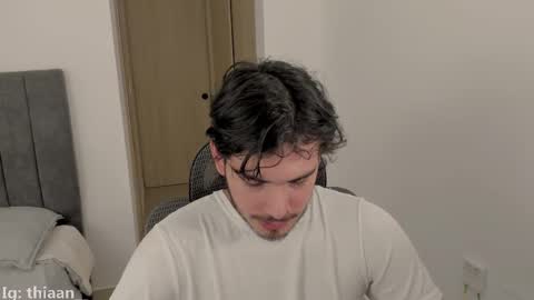 Snapshot of thiaan__ chatting on September 2025 03:06:01 AM thiaan__ online show from September 2025 03:06:01 AM