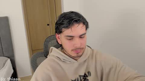 Snapshot of thiaan__ chatting on November 2025 10:53:02 PM thiaan__ online show from November 2025 10:53:02 PM