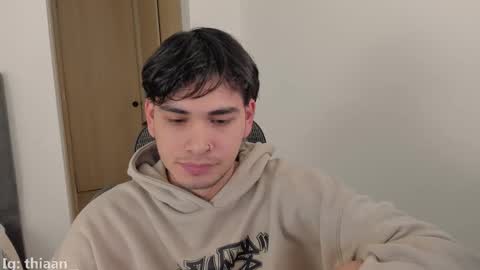 Snapshot of thiaan__ chatting on November 2025 10:29:01 AM thiaan__ online show from November 2025 10:29:01 AM