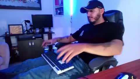 thiago_420 online show from May 2026 11:56:01 PM