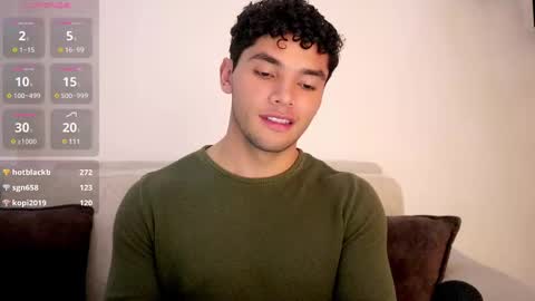 Just Thiago  online show from February 2025 05:43:01 PM