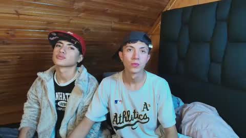 thiago_n_sam online show from November 2025 02:21:01 AM