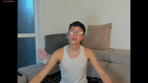 thiago_n_sam online show from July 2026 11:11:02 PM