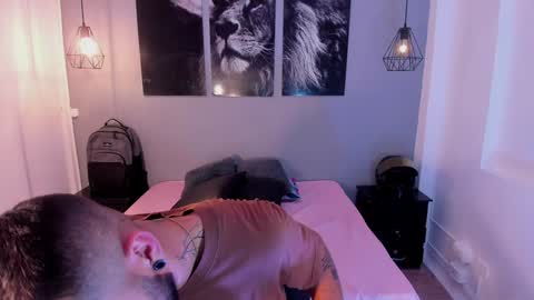 Snapshot of thiago_nowak2 chatting on December 2024 03:52:01 AM Thiago online show from December 2024 03:52:01 AM