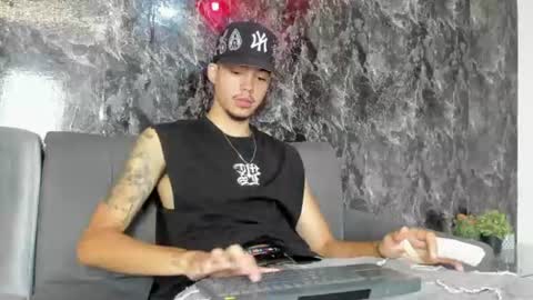 Thiago online show from July 2026 07:39:01 PM