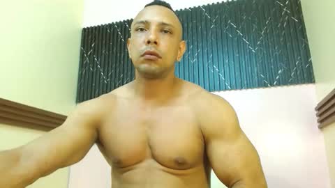 Snapshot of thiago_summers chatting on November 2025 02:18:02 PM Thiago Summers online show from November 2025 02:18:02 PM