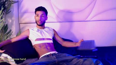 ThiagoFerreti online show from April 2026 01:15:01 PM