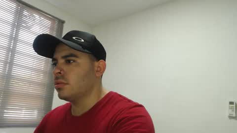 Thiago online show from December 2025 09:13:02 PM