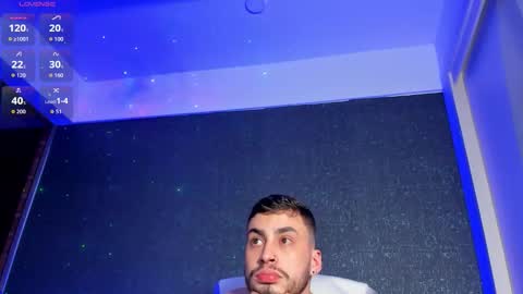 Snapshot of thiagomeneses0 chatting on September 2025 02:13:01 AM THIAGO MENESES online show from September 2025 02:13:01 AM