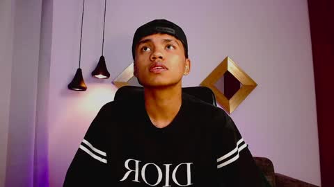 Thiago online show from April 2026 12:05:02 AM