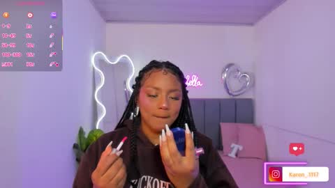 Snapshot of thiana_tay chatting on December 2025 03:03:01 AM thiana online show from December 2025 03:03:01 AM