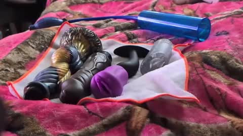 thiccbiggwett online show from November 2025 06:56:02 PM