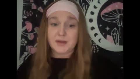 Snapshot of thickgingergoddess chatting on February 2025 09:37:02 PM Ariel online show from February 2025 09:37:02 PM