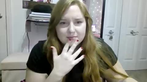Snapshot of thickgingergoddess chatting on November 2025 07:04:01 PM Ariel online show from November 2025 07:04:01 PM