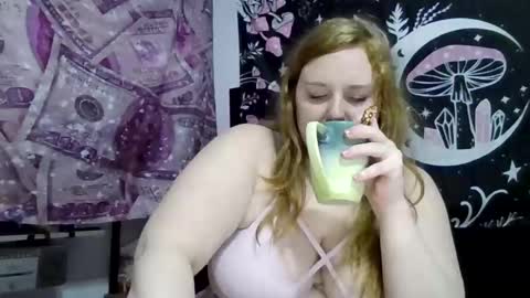 Snapshot of thickgingergoddess chatting on November 2025 07:40:02 PM Ariel online show from November 2025 07:40:02 PM