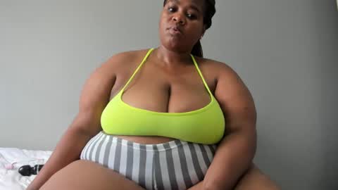 thickleeyanax online show from March 2025 02:45:02 PM