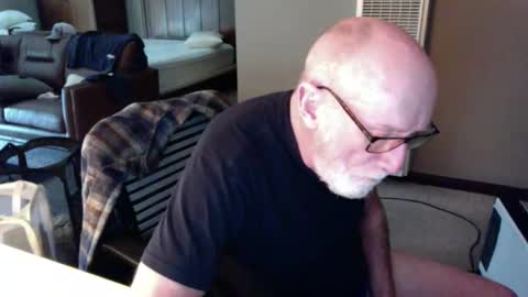 Snapshot of thickmorningwoodinyoualways chatting on November 2025 06:08:01 PM Thickmorningwoodinyou always online show from November 2025 06:08:01 PM