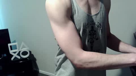 Snapshot of thicknjacked chatting on September 2025 02:11:01 AM Thick AND Jacked online show from September 2025 02:11:01 AM