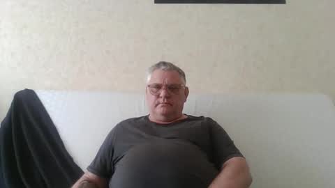 Snapshot of thierrysymp chatting on May 2026 10:43:02 AM Thierrysymp online show from May 2026 10:43:02 AM