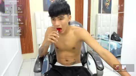  THIAGO COLLINS  online show from June 2026 10:12:01 PM