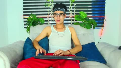 Thiago Saenzz online show from January 2026 09:35:02 PM