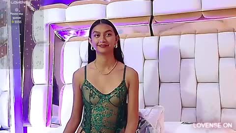 Snapshot of thin_eva chatting on January 2025 08:13:01 AM Eva online show from January 2025 08:13:01 AM