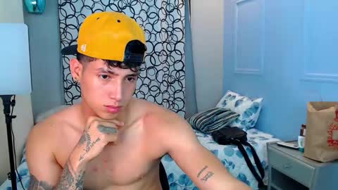 Snapshot of thirstmen_ chatting on March 2026 02:18:01 AM MICHAEL AND CRISS online show from March 2026 02:18:01 AM