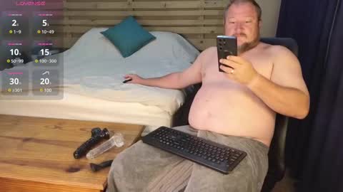Snapshot of thom_ryder chatting on March 2025 10:31:02 PM thom_ryder online show from March 2025 10:31:02 PM