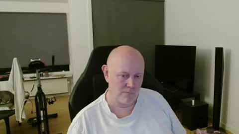 thomas315627 online show from May 2026 08:39:01 PM