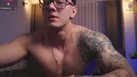 Thomas Falcon online show from November 2025 02:46:02 AM